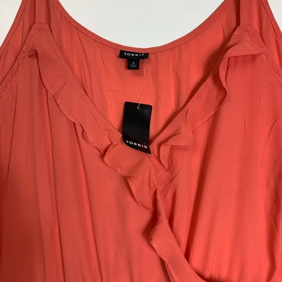 Torrid Georgette Ruffle Front Cami Blouse Adjustable Flowy Coral  Size 6 US 6X - Picture 6 of 11